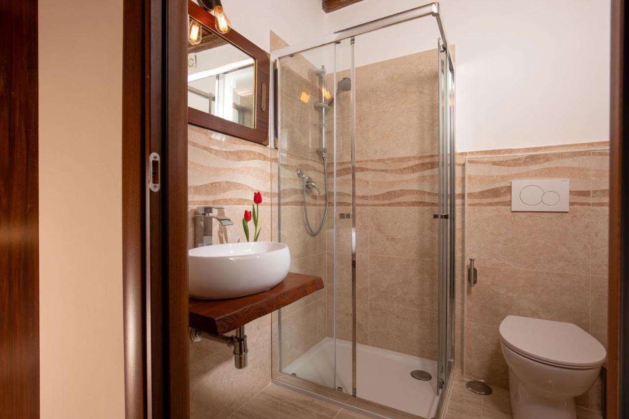 Residenza Nobile Laurina Hotel Rome Buitenkant foto